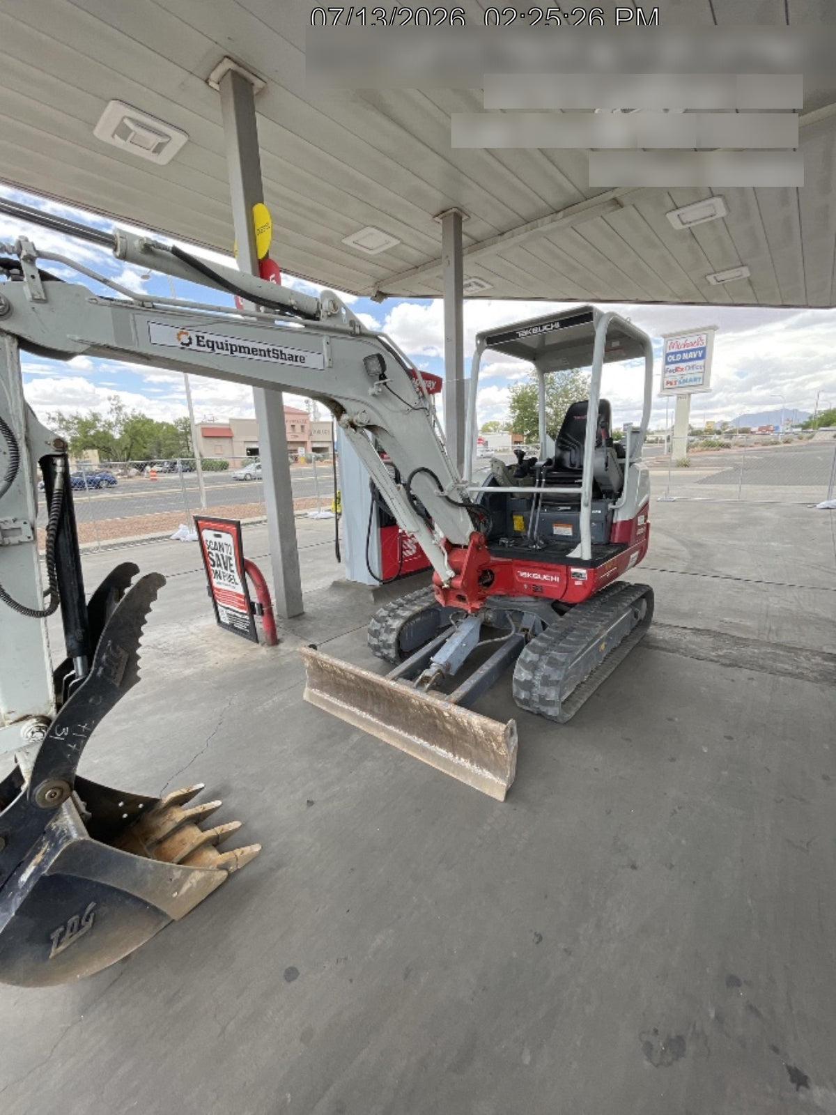 2023 TAKEUCHI TB235-2R