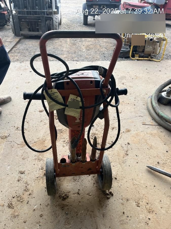 2020 HILTI TE 3000-AVR
