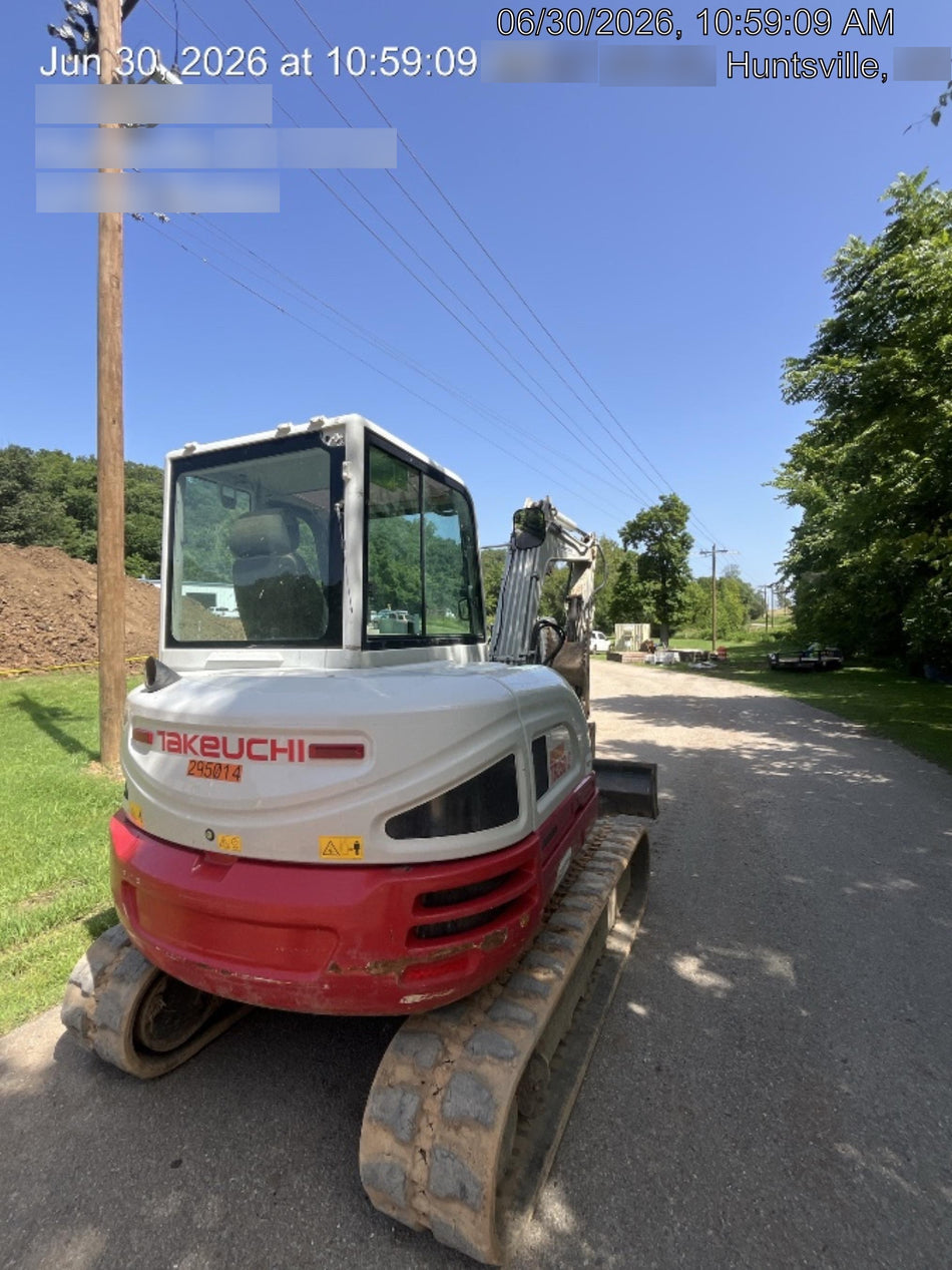 2023 TAKEUCHI TB250-2CR