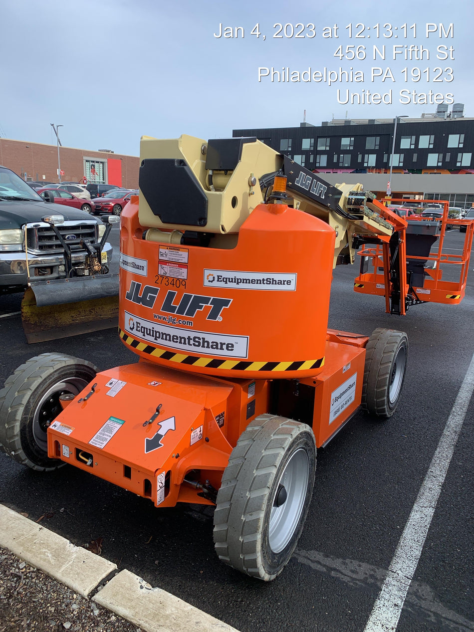 2022 JLG E450AJ