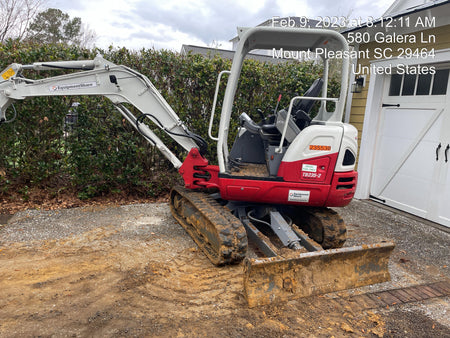 2022 TAKEUCHI TB235-2R