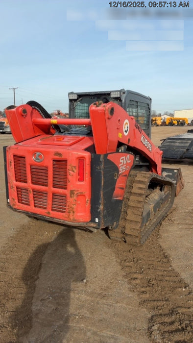 2019 Kubota SVL95-2S Cab/Heat/Air, Standard Tracks, Standard Flow, Hydraulic QC 80" HD w/ Smooth Cutting Edge
