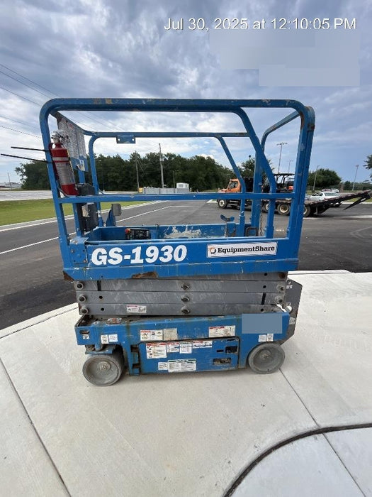 2019 Genie GS-1930 Fixed Rails with Chain Entry