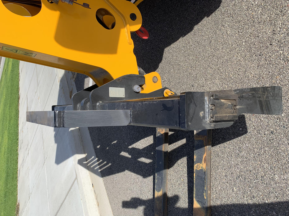 2020 JCB 510-56 Canopy, Solid Tires, Work Lights, Beacon, Aux Hydraulics, Back up Alarm, Lifting Eye, ES Decals