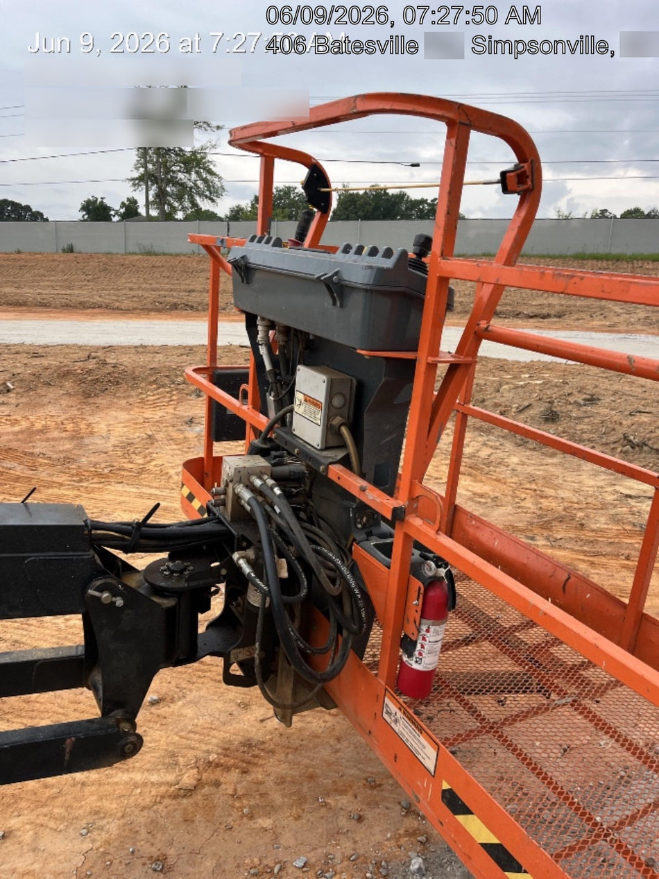2023 JLG 660SJ