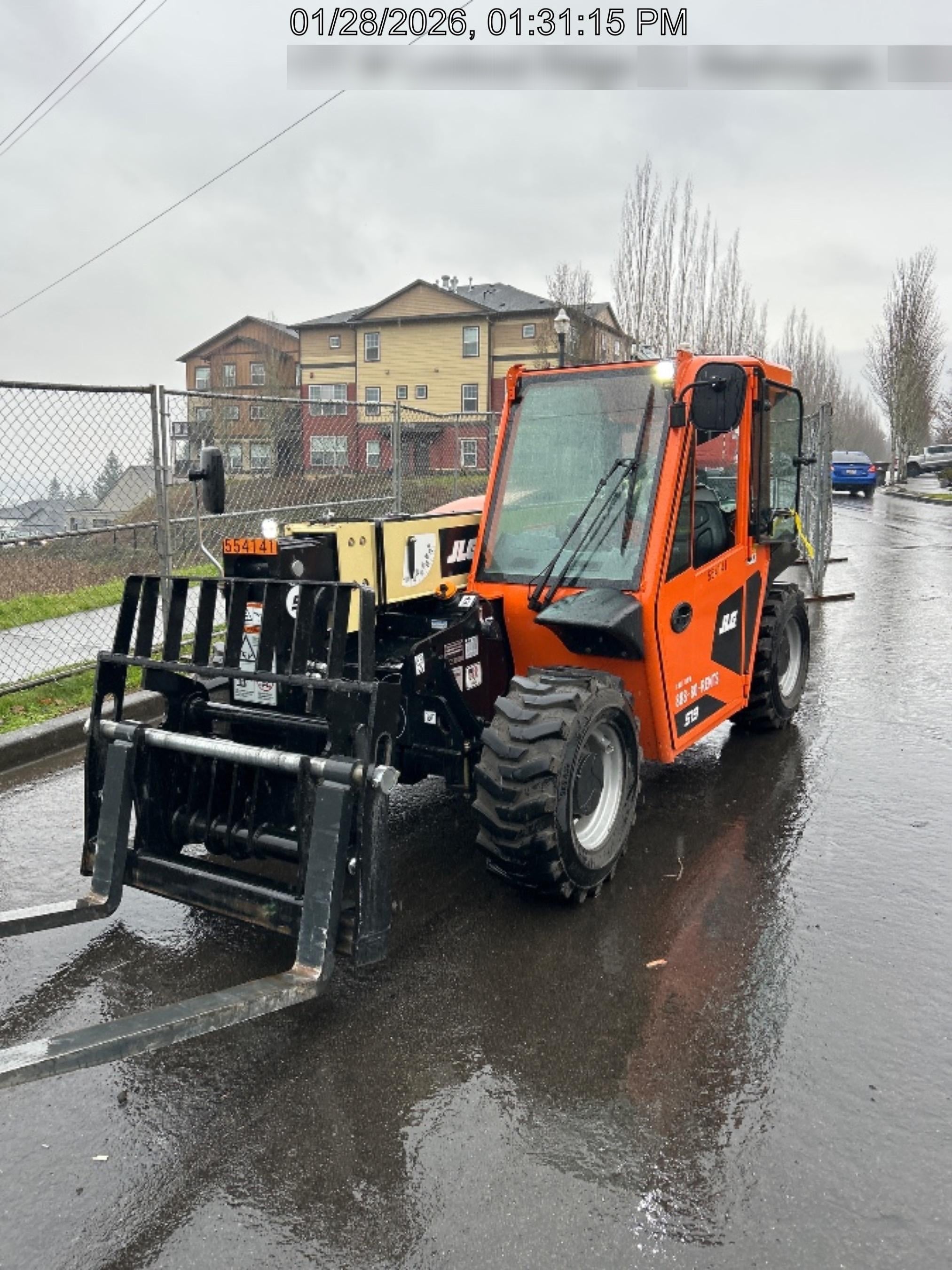 2025 JLG 519