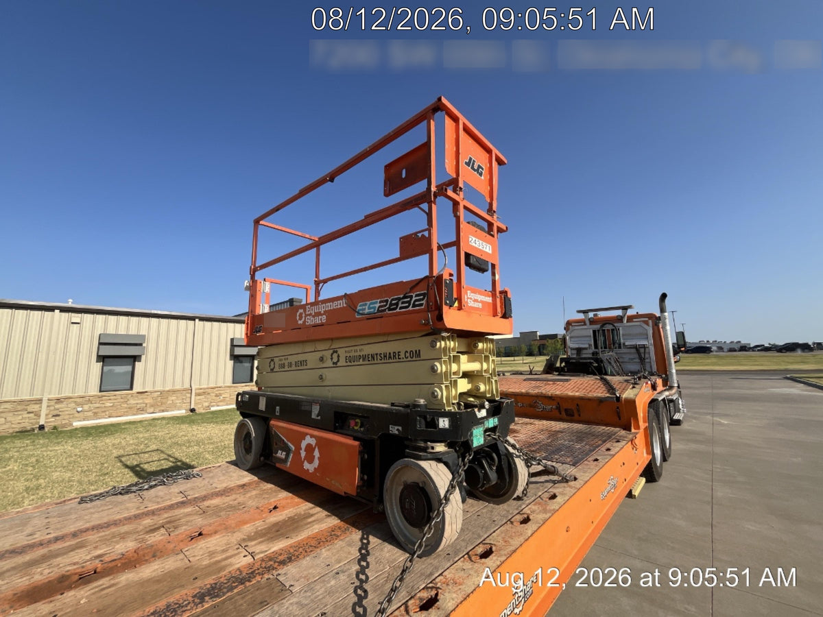 2022 JLG ES2632