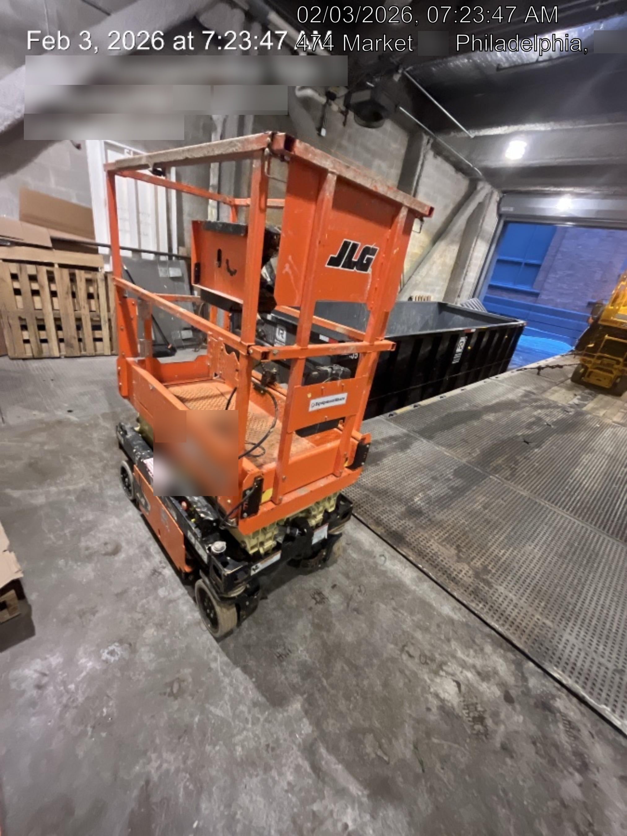 2022 JLG ES1330L