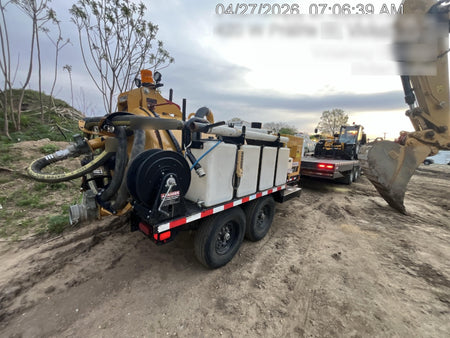 2022 Vac-Tron LP573XDT T4 Koehler Diesel Engine, 500 Gallon Debris Tank, x2 100 Gallon Water Tanks