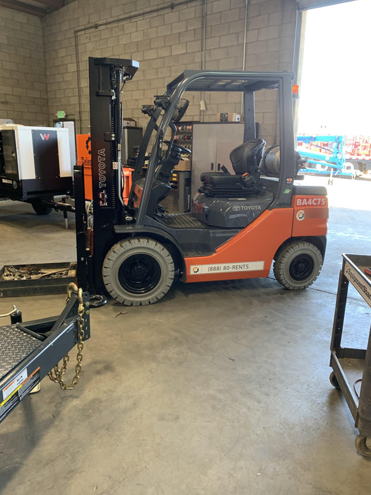 2022 TOYOTA 50-8FGU25