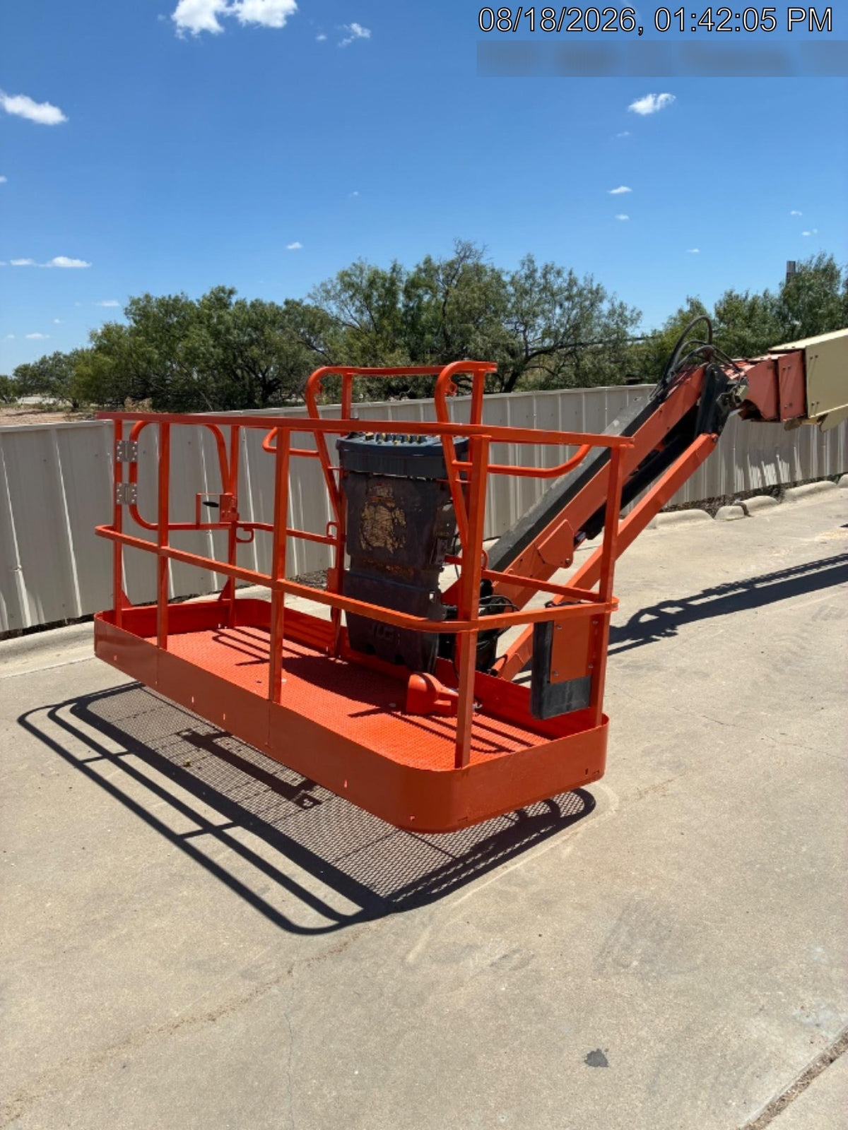 2019 JLG 660SJ
