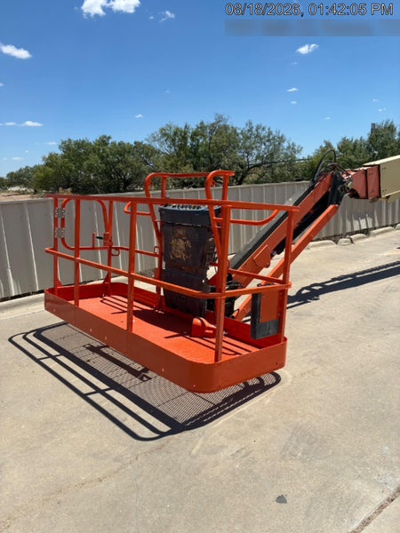 2019 JLG 660SJ