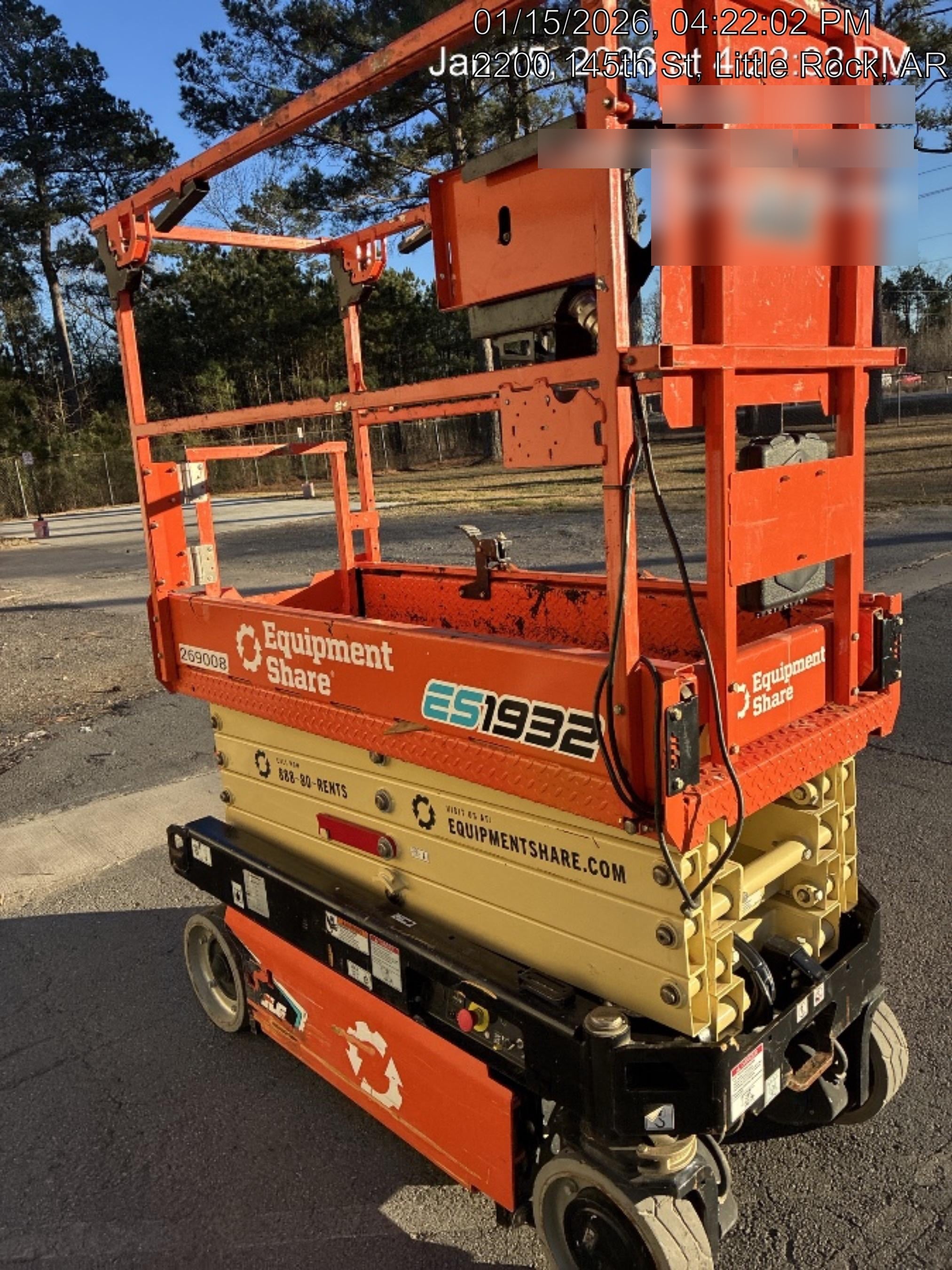 2022 JLG ES1932
