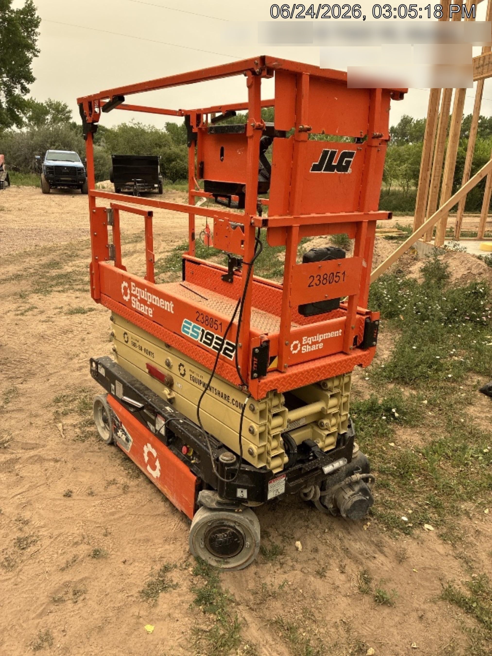 2022 JLG ES1932