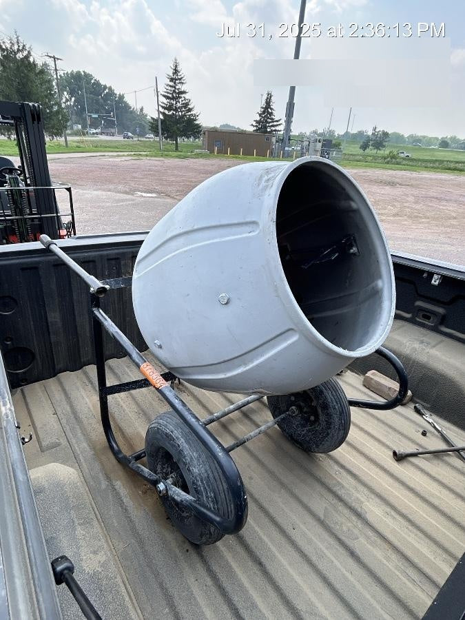 2023 KLUTCH Concrete Mixer 3.5