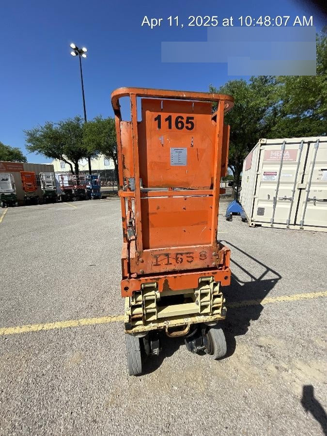 2016 JLG 1930ES