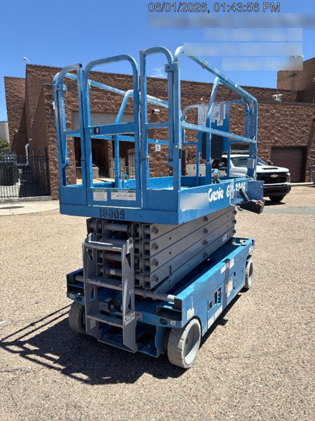 2018 Genie GS-3246 Genie GS-3246 w/Folding rails, Full height swing gate