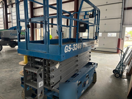 2022 GENIE GS-3246