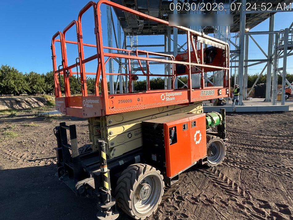 2022 JLG RT3369