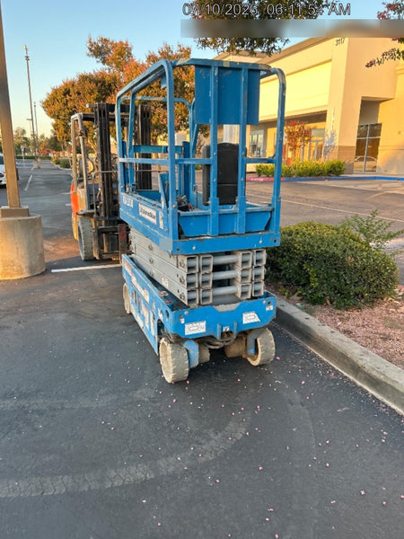2019 Genie GS-1930 Half Height Swing Gate, 800W Inverter