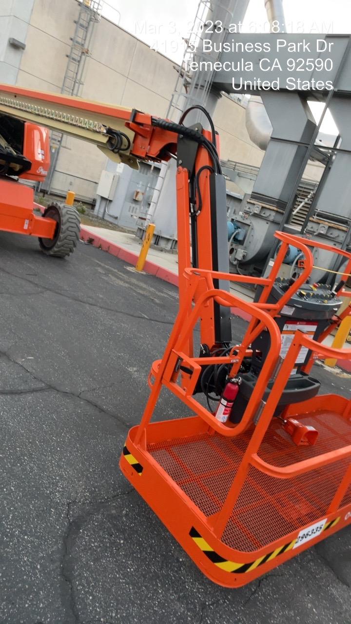 2023 JLG 660SJ