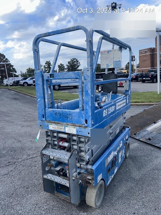 2020 Genie GS-1930 Solid Non Marking Tires, Beacon, Folding rails with half height swing gate