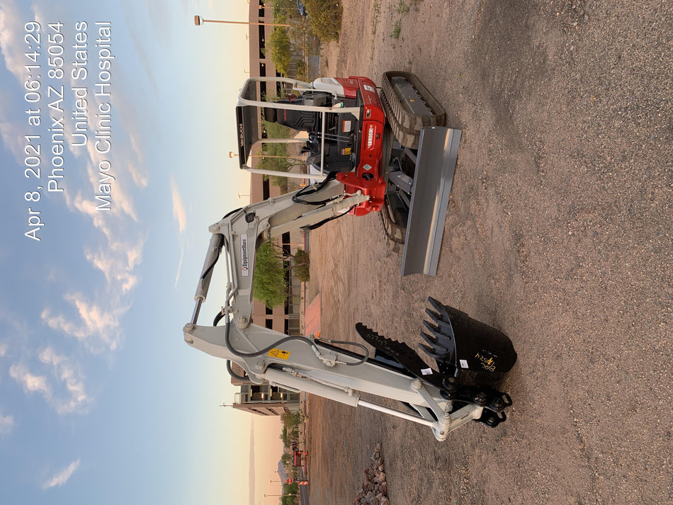 2021 TAKEUCHI TB250-2