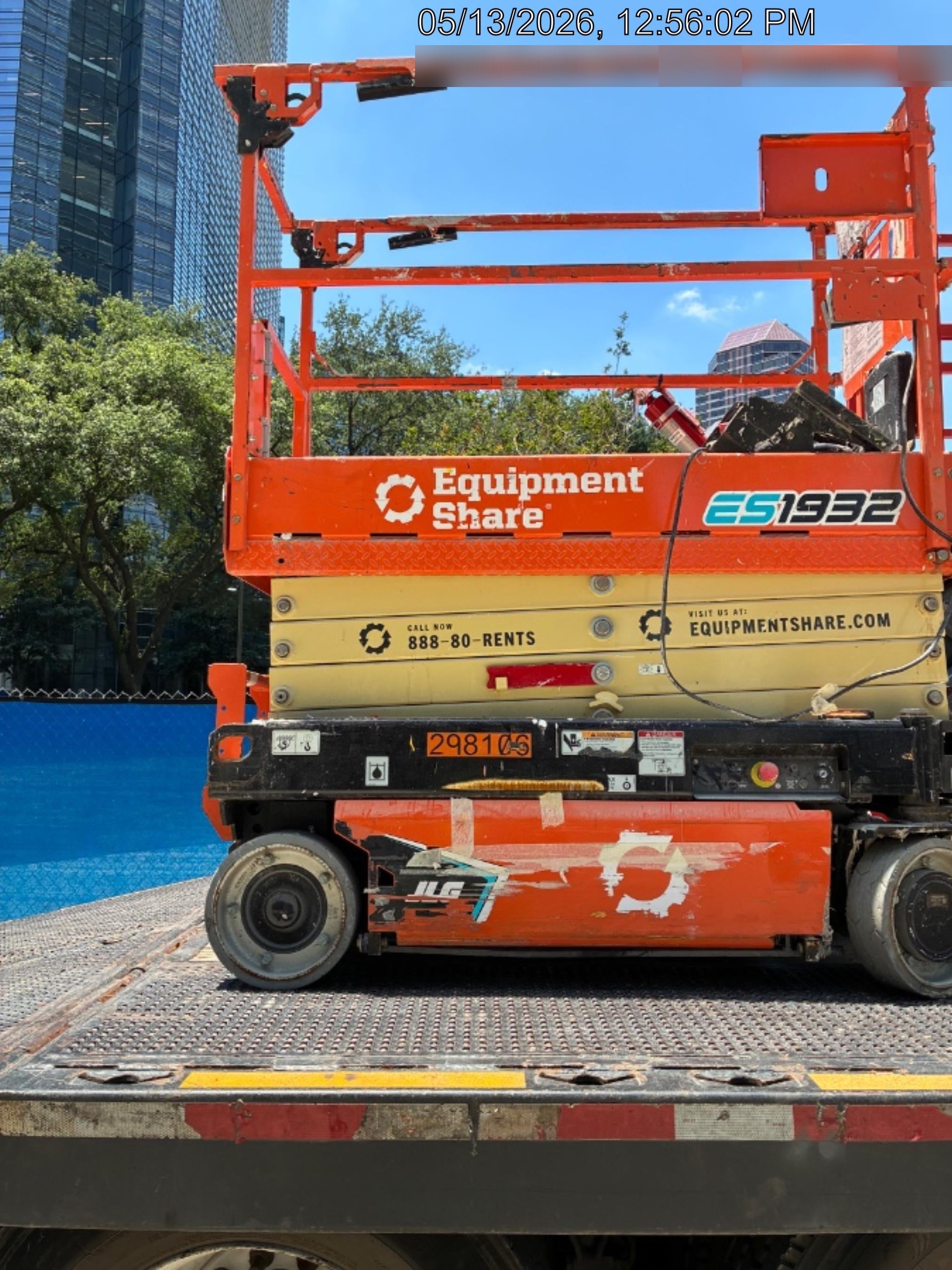 2023 JLG ES1932