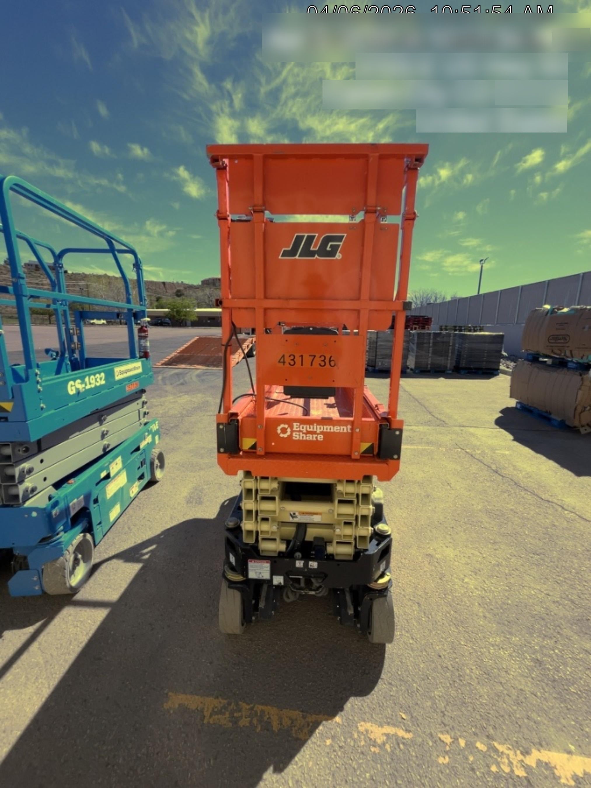 2024 JLG ES1932