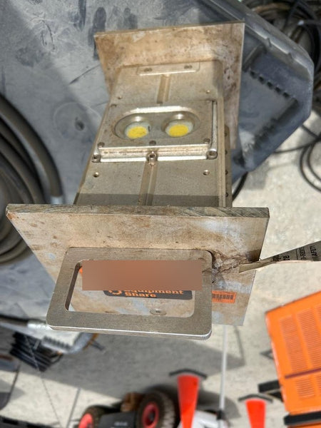 2022 WORKSITE LIGHTING PetroPRO Handy 24639
