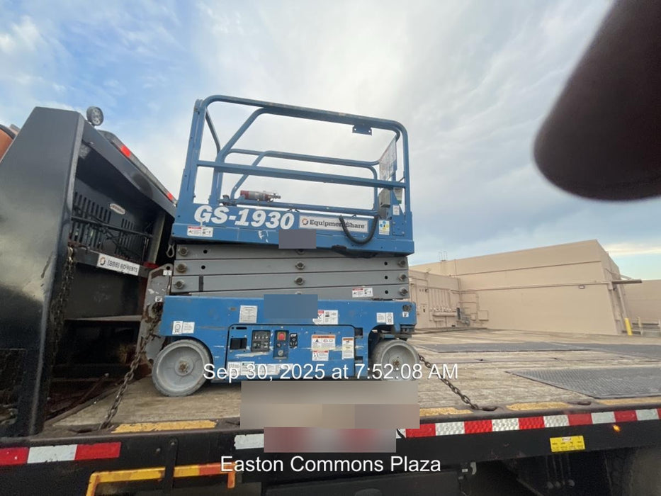 2019 Genie GS-1930 Fixed rails with chain Entry