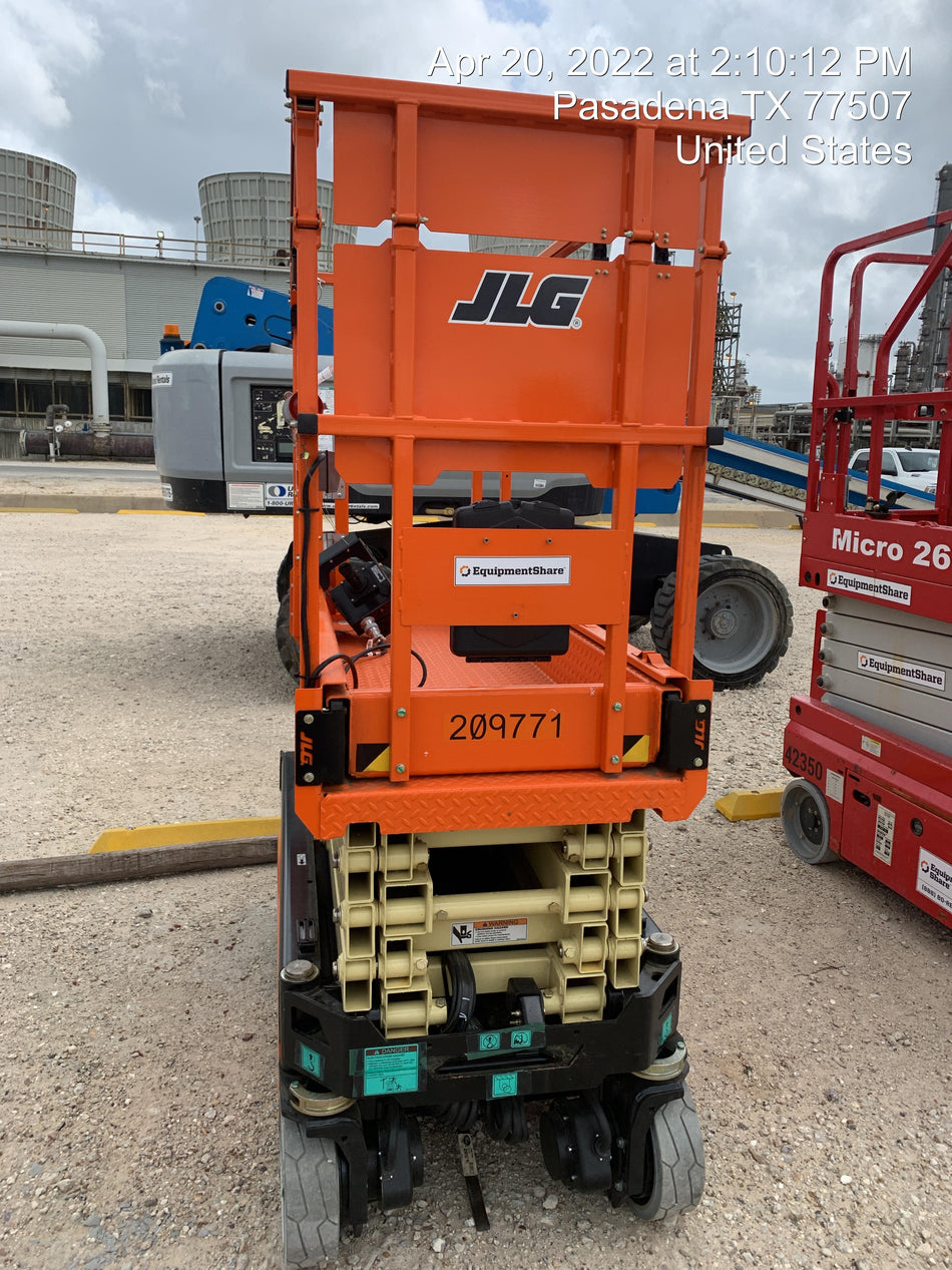 2022 JLG ES1932