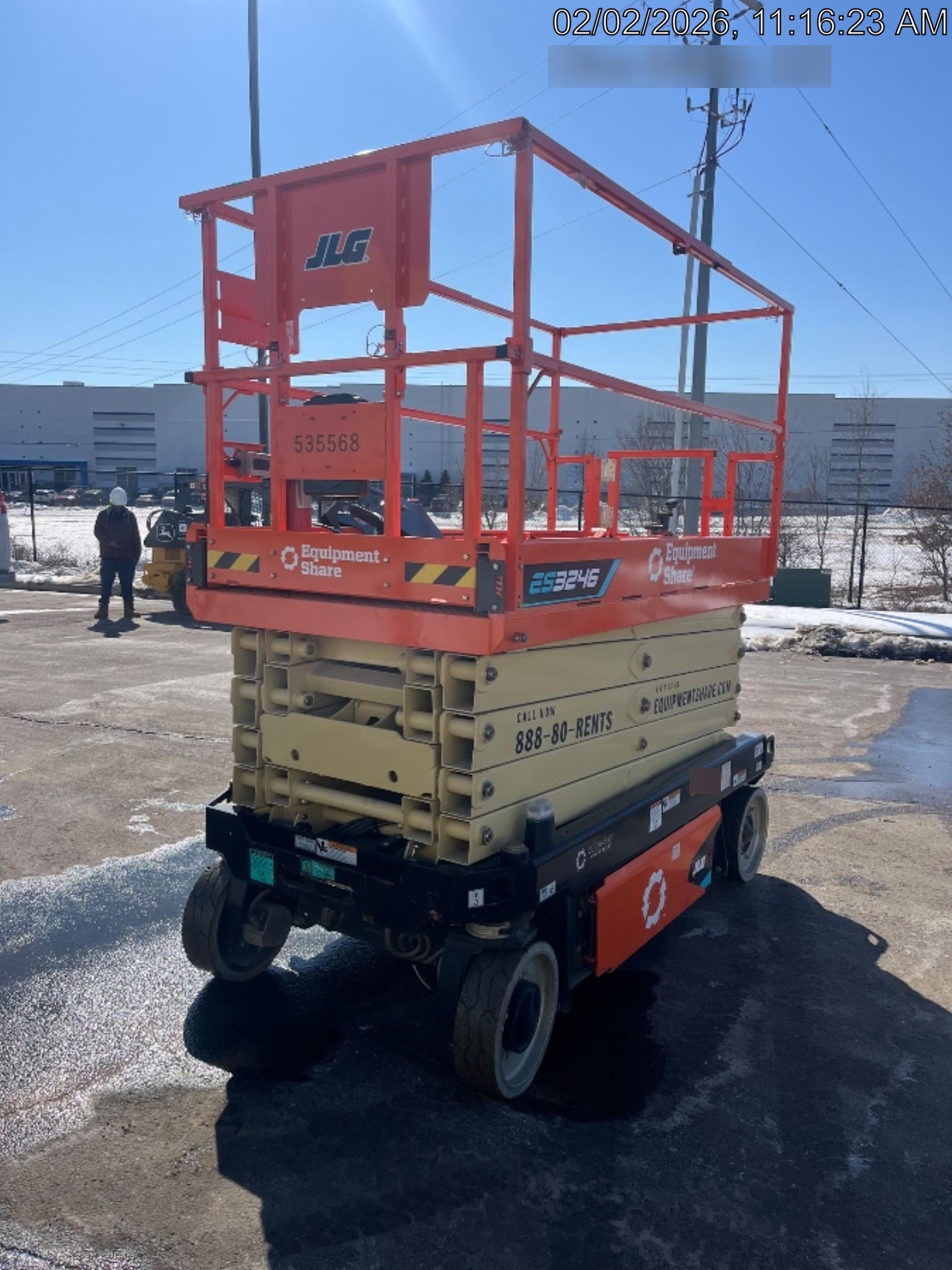 2025 JLG ES3246