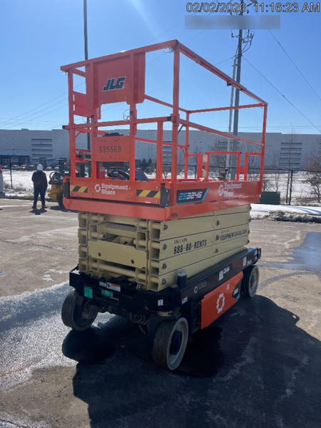 2025 JLG ES3246
