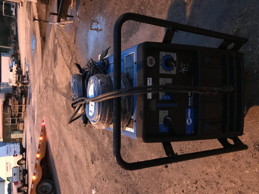 2019 Miller Electric BOBCAT 250 951600 PKG-250 amp Propane Welder, Standard w/Running Gear, Bracket, Hose"250 amp Propane Welder, Standard w/Running Gear, Bracket, Hose