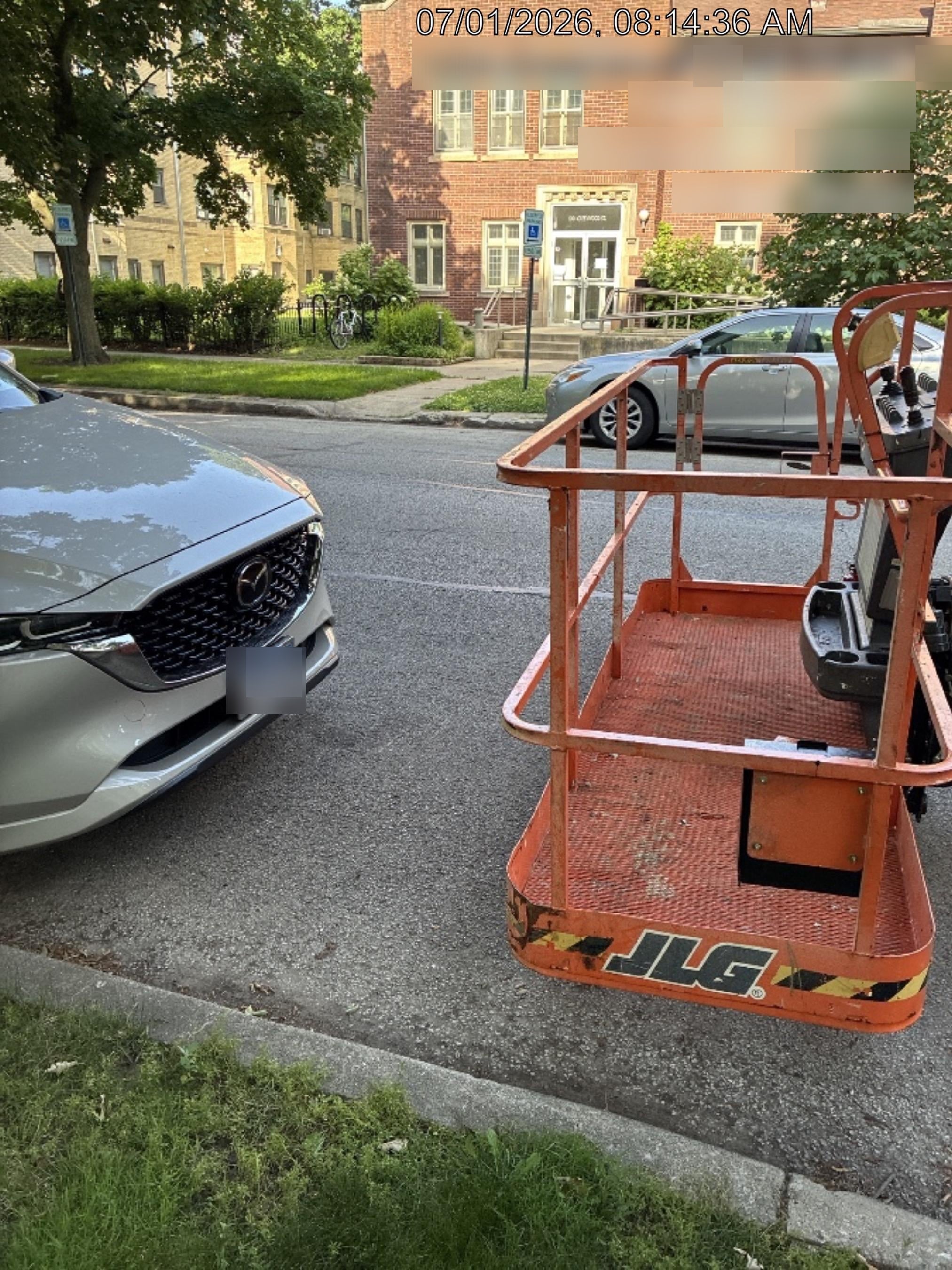2022 JLG 660SJ
