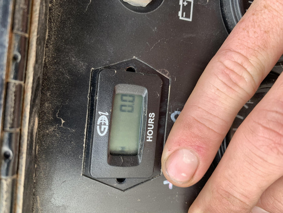 2018 Lincoln Electric Vantage 322 Lincoln Vantage 322 Welder Ready Pak 3 - Vantage 322, Trailer, Fender and light kit, Cable rack