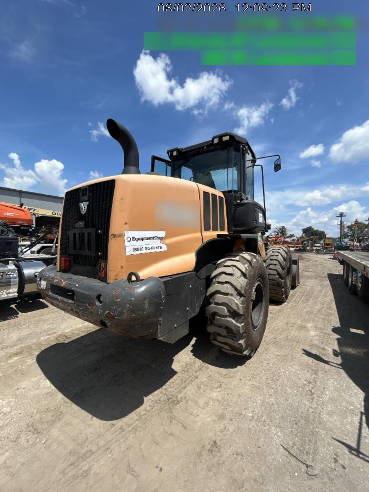 2022 CASE 621G