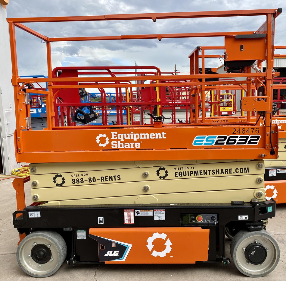 2022 JLG ES2632