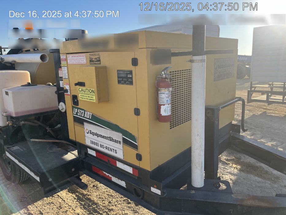 2019 Vac-Tron LP573XDT 24Hp Kohler Diesel, 500 Gal Debris Tank, 500 CFM Vacuum Pump, x2 100 Gal Water Tanks