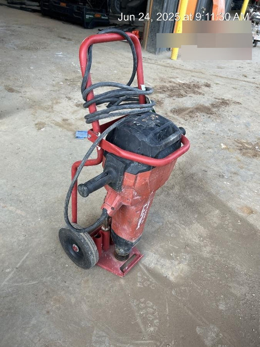 2022 HILTI TE 3000-AVR