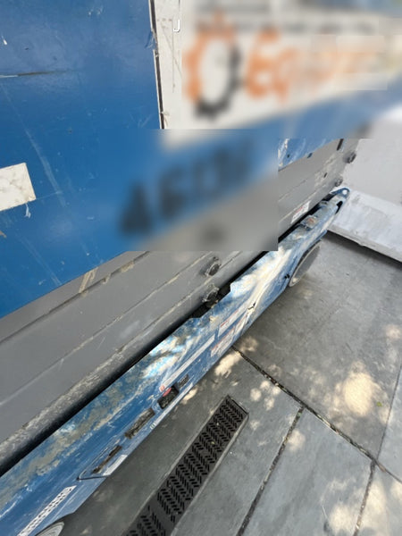 2019 Genie GS-2632 Folding rails with half height swing gate