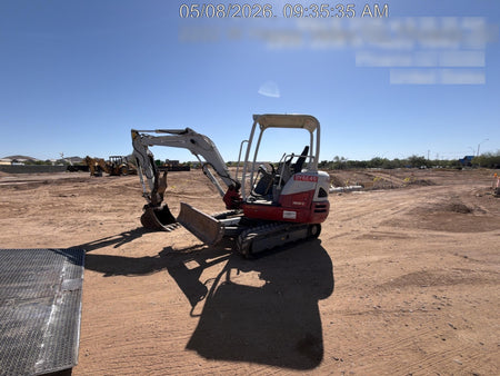 2022 TAKEUCHI TB235-2R