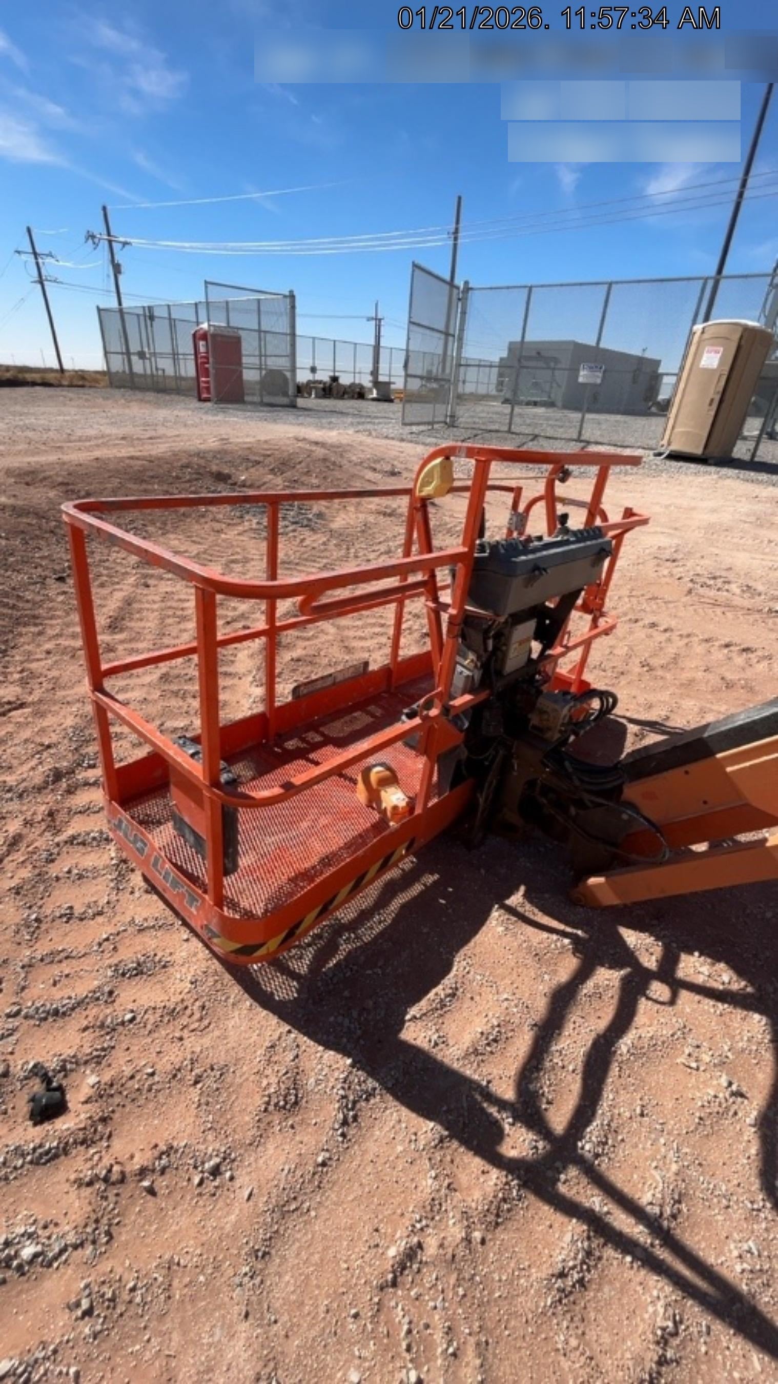 2022 JLG 660SJ