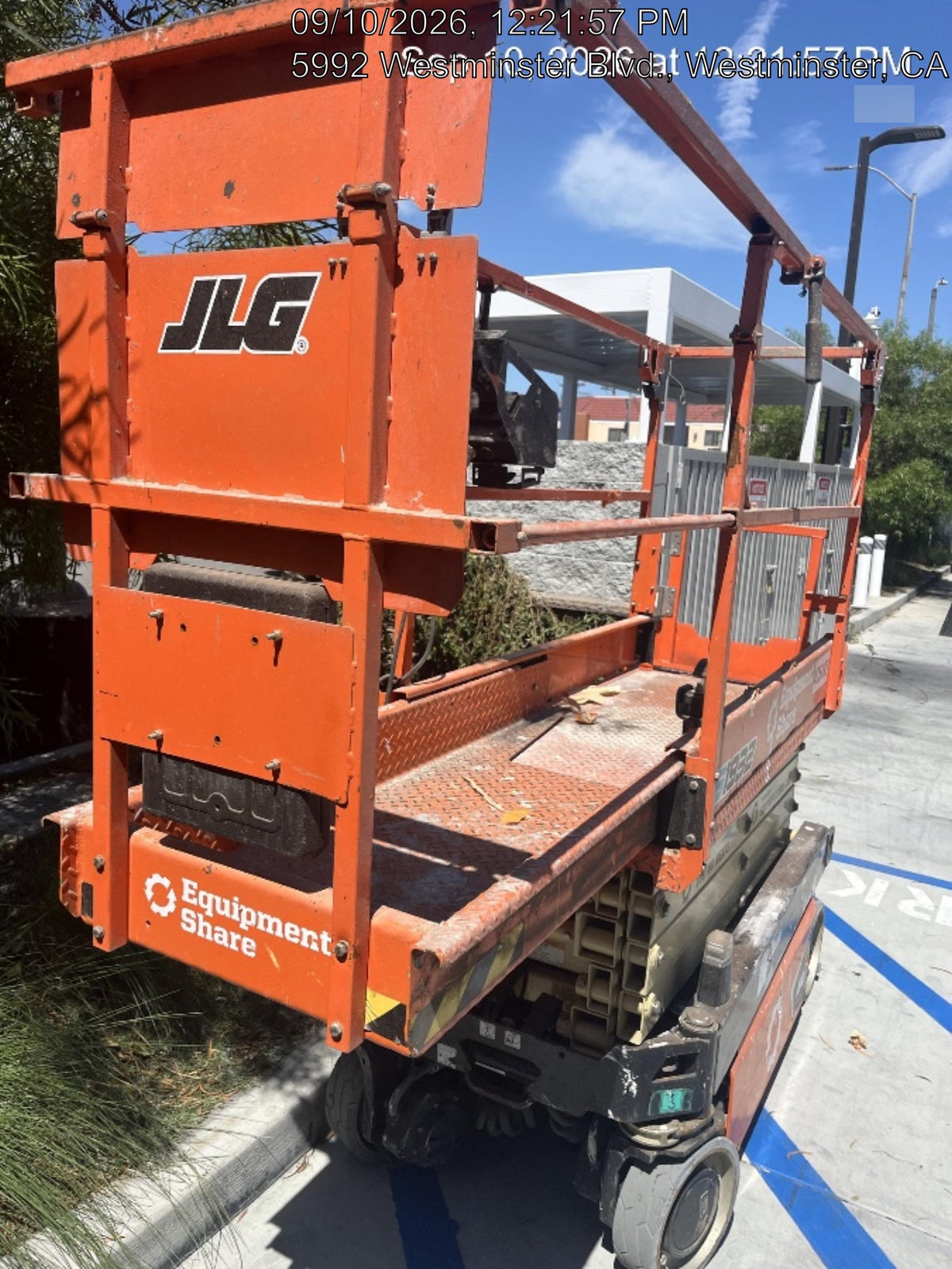 2024 JLG ES1932