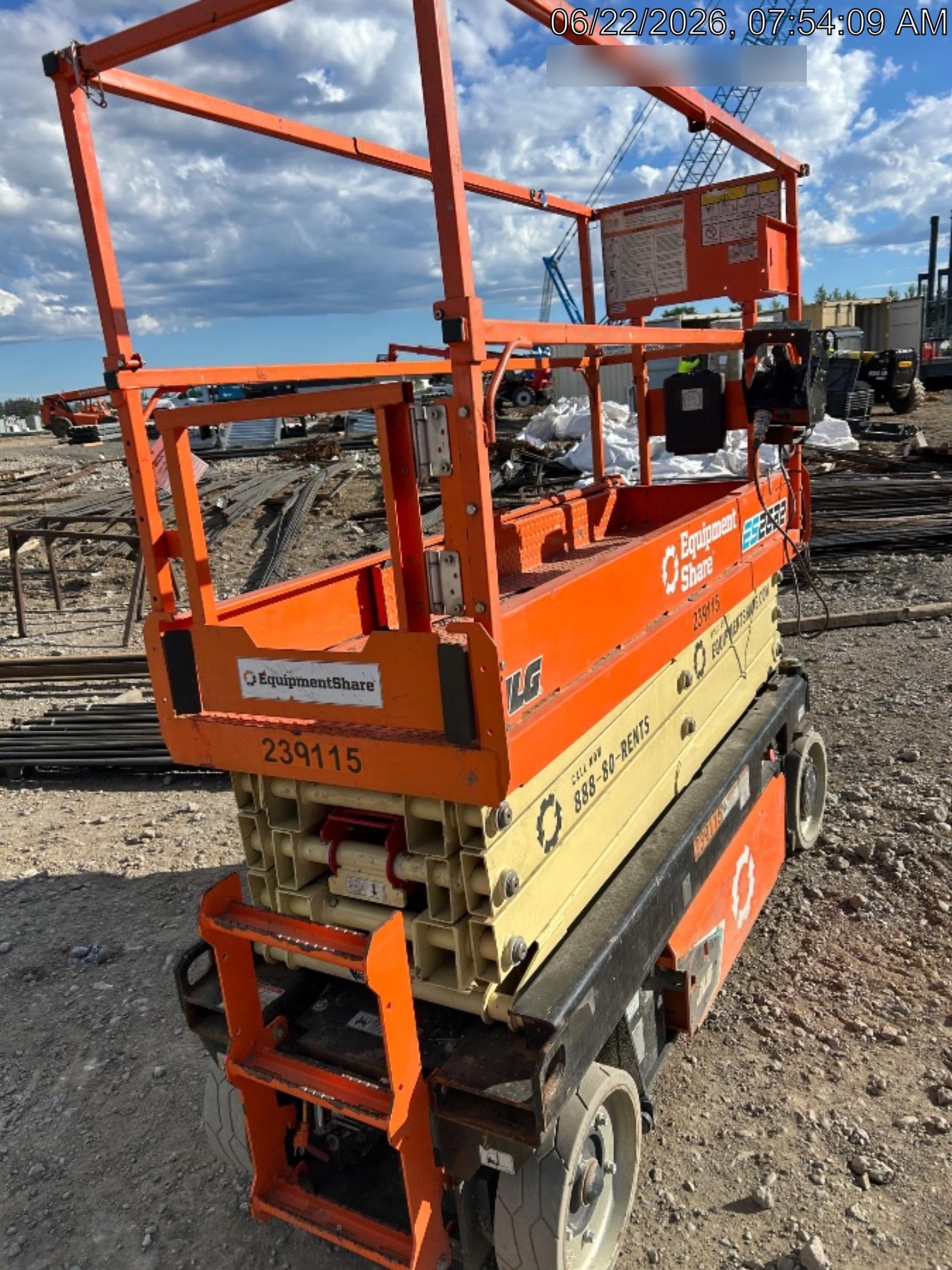 2022 JLG ES2632