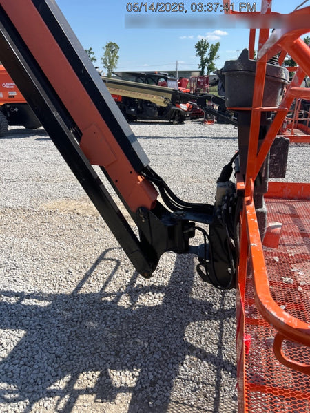 2019 JLG 800AJ