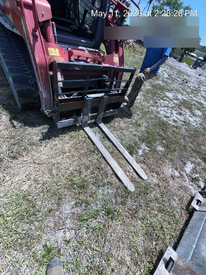 2022 ARROW MATERIAL HANDLING 48" Pallet Forks - Arrow