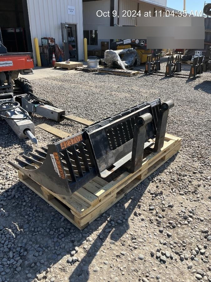 2024 LEGEND ATTACHMENTS 72" Rock Bucket - Legend Attachments