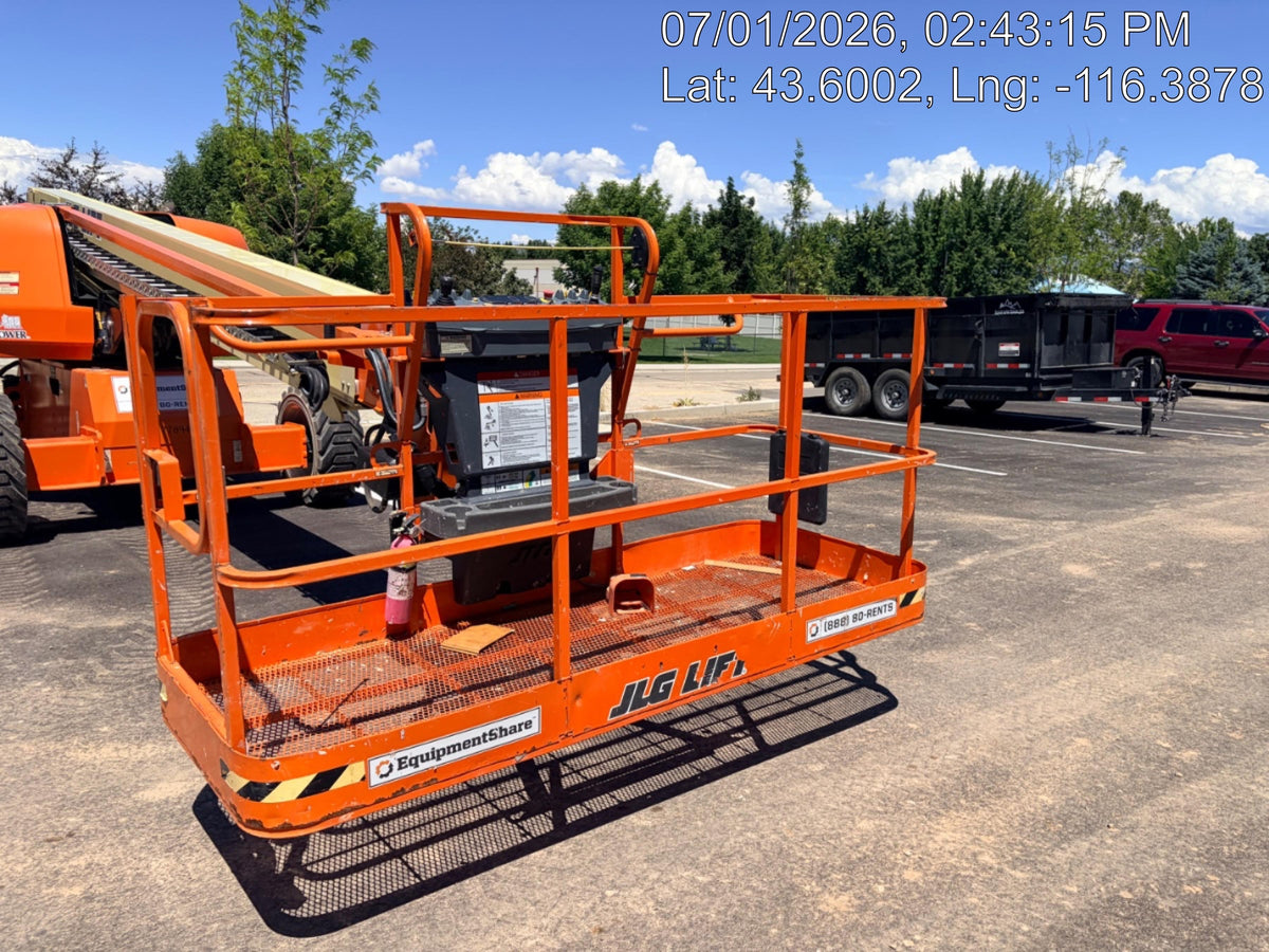 2021 JLG 600S